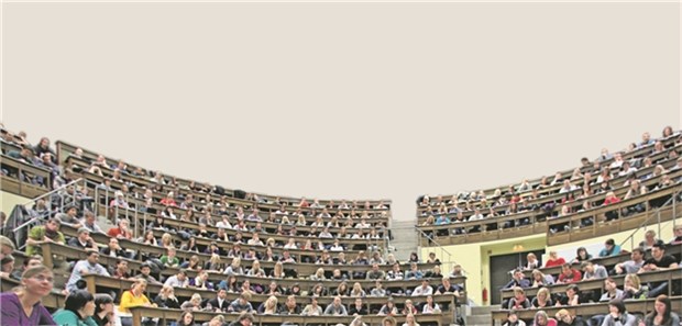 Unser Überblick zeigt alle Länderpositionen Voller Hörsaal: Der Masterplan ändert die Zulassung.