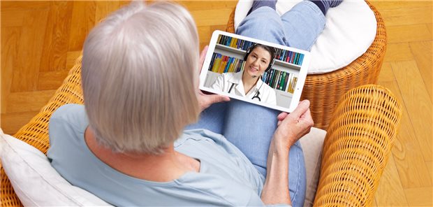 Von Neupatienten, die zuerst am Bildschirm vorstellig werden, müssen die Stammdaten mündlichabgefragt werden. Dieser Aufwand wird Vertragsärztinnen und -ärzten auch 2023 noch gesondert vergütet.