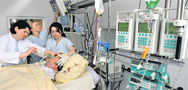 So lässt sich das Risiko für Hämatomvergrößerung senken Von den Therapieempfehlungen bei Hirnblutungen würden etwa eine Million Patienten in Deutschland profitieren, die Antikoagulanzien einnehmen.