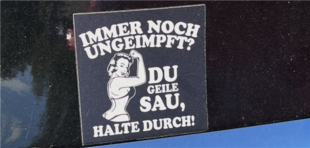 Impfgegner und Corona-Leugner haben es weiter auf Ärzte abgesehen Von der Impfgegnerszene geht für Praxisteams im Zuge der anhaltenden Corona-Pandemie nach Einschätzung der deutschen Sicherheitsbehörden ein erhöhtes Gefährdungspotenzial aus.