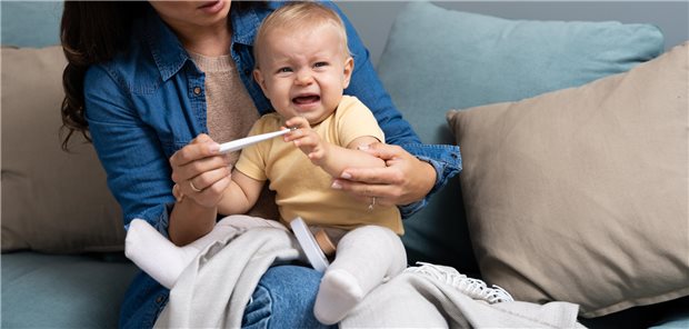 Von der RSV-Infektion bis zum Guillain-Barré-Syndrom prüfte ein US-Team verschiedene Differenzialdiagnosen bei einem Baby. Bei der Lösung geholfen hätte eine konkrete Frage an die Eltern, wie sich herausstellte.