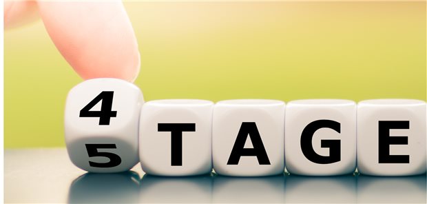 Von fünf auf vier Tagen? Die öffentliche Diskussion um eine geringere Arbeitszeit – oder auch nur die Konzentration auf vier Tage – schlägt derzeit große Wellen.