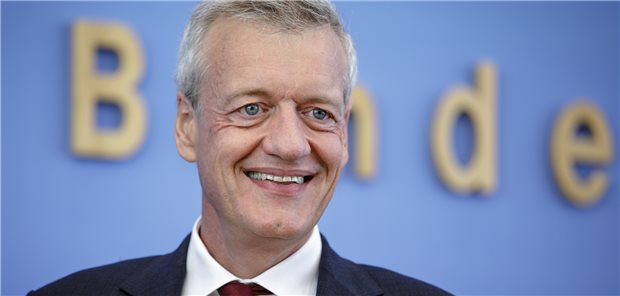 Ferdinand M. Gerlach, Vorsitzender des Sachverstaendigenrates zur Begutachtung der Entwicklung im Gesundheitswesen (SVR), bei der Vorstellung des Gutachtens "Bedarftsgerechte Steuerung der Gesundheitsversorgung" des SVR in Berlin, 02.07.2018. 