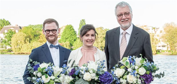 Dr. Maximilian U. Friedrich und Dr. Christine Maria Poch haben in diesem Jahr den Jung-Karriere-Förderpreis erhalten. Die Jung-Medaille für Medizin in Gold ging an Professor Rudolf Zechner.