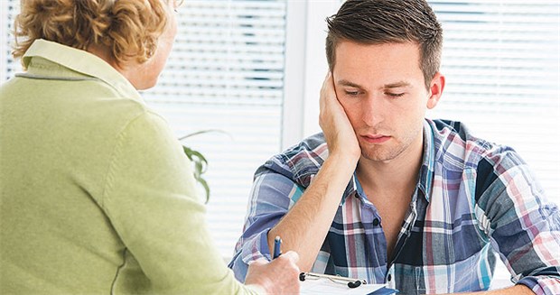 Ein Fall für Pillen plus Psychotherapie Vor allem Depressiven mit schweren Symptomen und ohne chronischen Verlauf hilft kognitive Verhaltenstherapie zusätzlich zur Arznei.