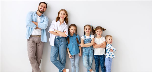 DAK: Entlastung bei Pflegebeiträgen aus Steuern finanzieren Vor allem Familien mit mehreren Kindern müssen nach einem Urteil des Bundesverfassungsgerichts bei den Pflegebeiträgen entlastet werden.