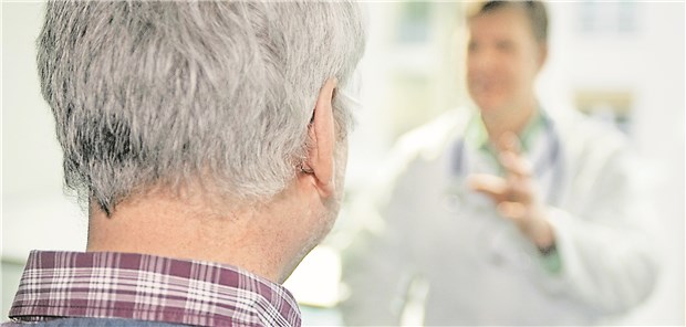 Vor allem Hausärzte befragten Patienten bei Erstdiagnose einer Hypertonie zum Alkoholkonsum.