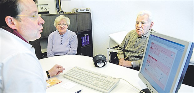 KV Nordrhein sieht 'echten Behandlungserfolg' Vor allem ältere Patienten könnten von einer Art Universal-DMP profitieren, meint KVNo-Chef Dr. Peter Potthoff.