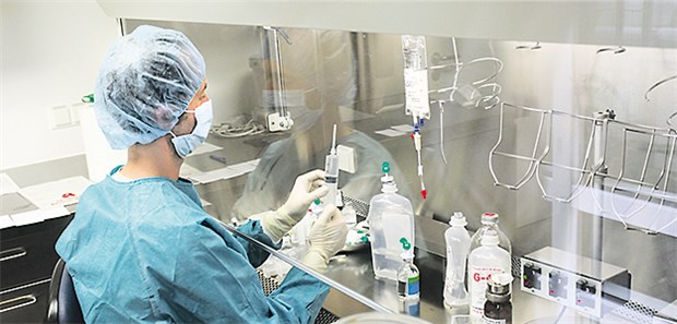In Kliniken spitzen sich Arzneimittelengpässe zu Vor allem bei Lösungen für Infusionen kommt es in Kliniken häufiger zu Lieferengpässen.