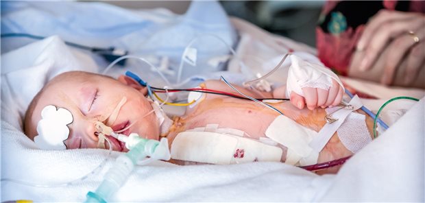 Kinderärzte drängen auf Aus für DRGs Vor allem die medizinische Versorgung von Säuglingen ist sehr viel zeit- du kostenaufwändiger als die eines Erwachsenen.
