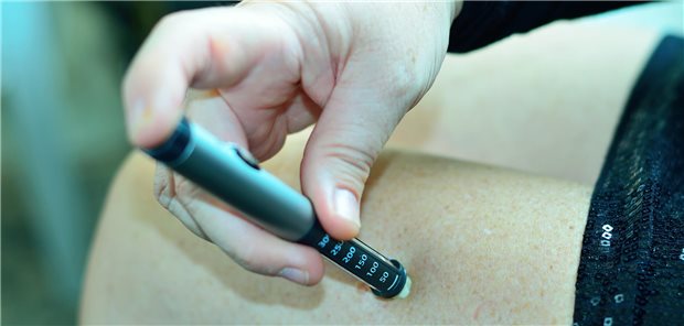 Fortgeschrittene T2D sind mit unerkanntem Hyperkortisolismus assoziiert, also wenn bereits mikro- oder makrovaskuläre Komplikationen aufgetreten sind, mit Insulin behandelt werden muss, eine Dyslipidämie vorliegt oder eine arterielle Hypertonie besteht, die eine kombinierte Antihypertensiva-Therapie erfordert.