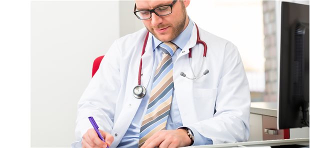 Antibiotikum-Verordnung durch Kollegen prüfen lassen Vor der Verschreibung von Antibiotika könnte ein Kollege die Notwendigkeit prüfen, lautete beim Online-Talk der Ärztekammer Niedersachsen ein Vorschlag.