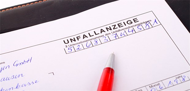 Vor vier Jahren ist der neue Vertrag "Ärzte/Unfallversicherungsträger" in Kraft getreten. So langsam laufen die Fristen aus. Das bringt einige Änderungen mit sich.