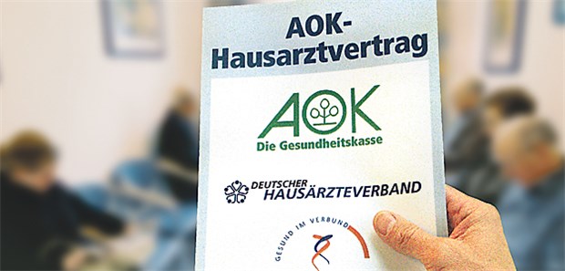 Hausarztverträge werden zur zweiten Regelversorgung Vorreiter der HzV-Verträge: AOK und Hausärzteverband in Baden-Württemberg.