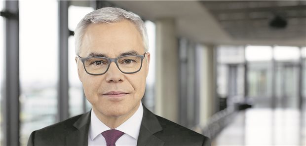 apoBank zahlt Mitgliedern zwei Prozent Dividende Vorstandschef Ulrich Sommer bekräftigte auf der Vertreterversammlung die Ertragsziele der Bank – trotz Corona-Pandemie. apoBank (Archivbild)