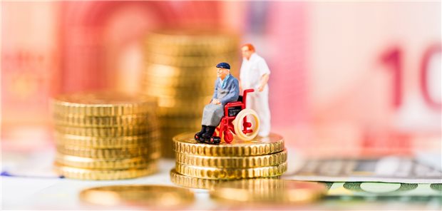 Regierungsberater: „Finanzierbarkeit der Sozialversicherung in Gefahr“ Wachsender Bedarf, schwindende Finanzreserven: Der Ruf nach einer Reform der Sozialen Pflegeversicherung wird lauter.