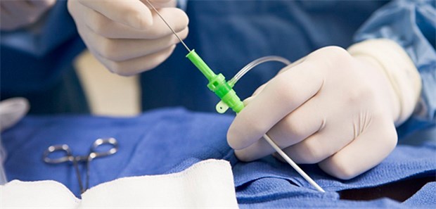 Was beeinflusst die Wahl der Reperfusionstherapie? Bei Patienten mit niedrigem Risikoprofil wählen Ärzte wohl eher die PCI.