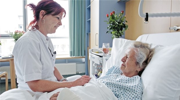 Mehr Kooperation mit Kliniken - aber auf Augenhöhe! Was geschieht in der Klinik mit den Patienten? Niedergelassene Ärzte hätten gerne engeren Kontakt als bisher.