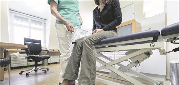 Was machen die Reflexe? Die neurologische Untersuchung ist auch Sache des Hausarztes.