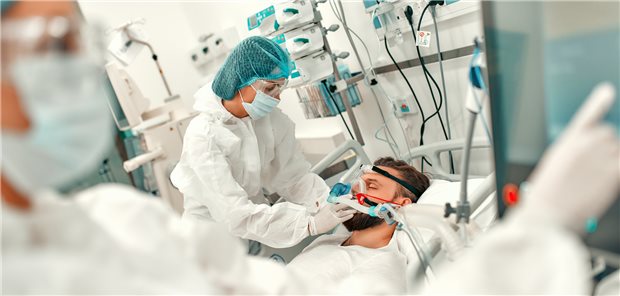 Marburger Bund will an umstrittener Ex-post-Triage festhalten Was tun, wenn sich Behandlungskapazitäten in Pandemiezeiten verknappen? Ein Gesetzesplan des BMG sorgt für Diskussionen auch bei Ärzten.