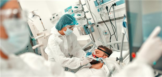 Schubst Corona die Kliniken in die Zukunft? Wegen Corona mussten Krankenhäuser reihenweise planbare Eingriffe aussetzen oder verschieben.