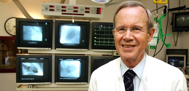 Verfahren gegen Stammzell-Pionier Wehrt sich gegen Vorwürfe: Professor Strauer 2007 an der Düsseldorfer Uniklinik für Kardiologie.