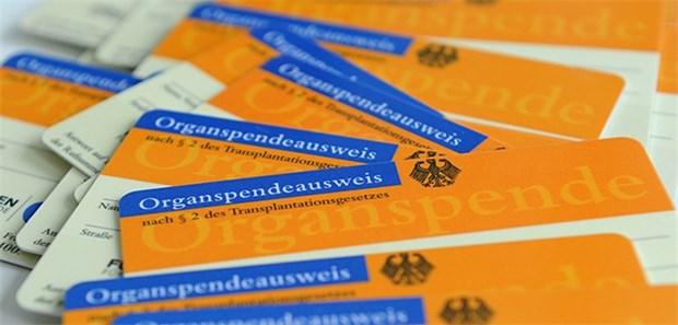 Wie gewinnt man mehr Organspender? Weit mehr Menschen warten auf ein Organ als welche gespendet werden.