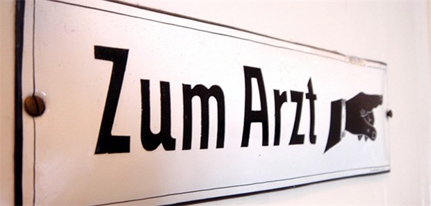 Die Wege zum Hausarzt werden weiter Weiter Weg zum Arzt im Jahr 2030.