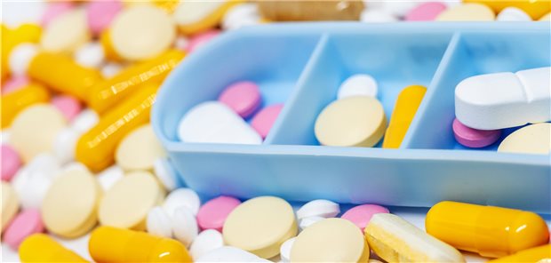 Welche Arzneimittel harmonieren miteinander und welche eher nicht? Eine neue S2k-Leitlinie zur Arzneimitteltherapie bei Multimorbidität, die demnächst publiziert werden soll, gibt Empfehlungen für ganz konkrete Therapiekonflikte bei multimorbiden Patienten.