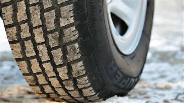 Welche Profiltiefe müssen Winterreifen haben: 1,6 oder mindestens vier Millimeter? Das hat die Gerichte noch nicht beschäftigt.