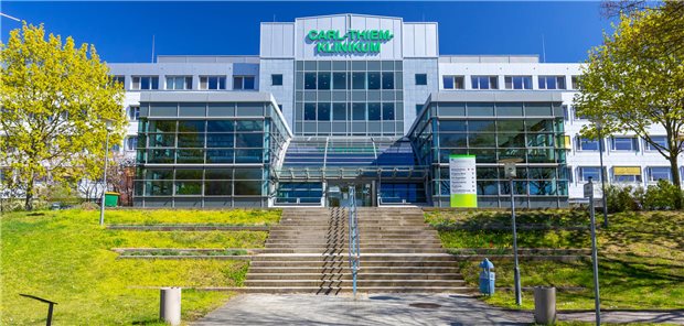 Cottbuser Unimedizin: Experten mahnen Konkretisierungen an Welche Rolle soll das Carl-Thiem Klinikum in Cottbus unter dem Dach der Medizinischen Universität Lausitz spielen? Daran scheiden sich noch die Geister in Brandenburg.