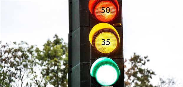 Kliniken fordern Politik zur Datennutzung auf Welche Schutzmaßnahmen sind bei welcher Stufe auf der Corona-Ampel sinnvoll? Wenn Politiker darüber entscheiden, sollten sie nicht nur die Infektionszahlen im Blick haben, fordert ein großer Klinikverband.