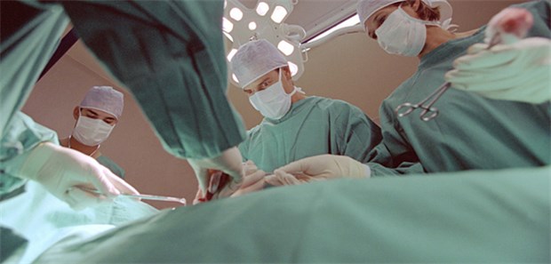 TAVI sammelt weitere Pluspunkte Welcher Eingriff ist bei Aortenstenose der richtige?