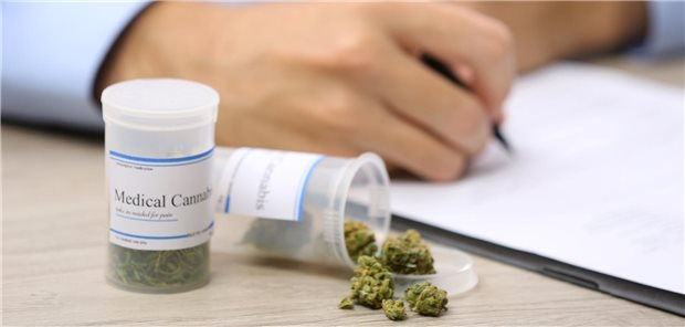 Arzt verordnet Cannabis