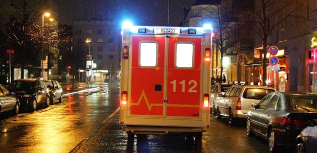 Frauen kommen zu spät in die Klinik Wenn Frauen wegen eines Schlaganfalls in ein Krankenhaus gebracht werden, ist es für eine Lysetherapie oft schon zu spät.