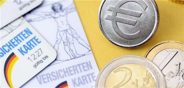 Verbraucherschützer fordern: Informationen über Beitragserhöhungen wieder per Brief Wenn Zusatzbeiträge erhöht werden, sollen Kassen künftig wieder verpflichtet sein, darüber per Brief zu informieren. Das fordert der Verbraucherzentrale Bundesverband.