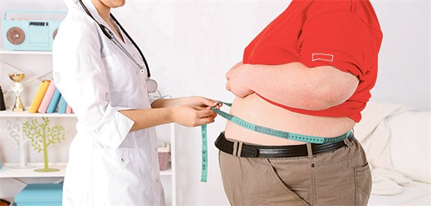 Wenn das Körpergewicht steigt, nimmt die glomeruläre Filtrationsrate ab.