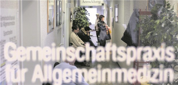 Der TSVG-Zweifel wächst Wenn es in der Praxis brummt: Hilft da ein zentrales Verteilungsinstrument wie die Terminservicestelle?