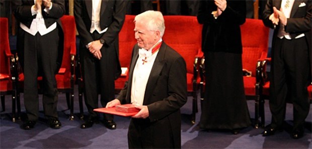 Das schützt zuverlässig vor der Nominierung Wenn sie schweißgebadet aufwachen, weil sie geträumt haben, den Nobelpreis zu gewinnen wie hier Harald zur Hausen: Wir geben Tipps vor diesem Alptraum.