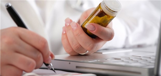 Wer die vertragsarztrechtliche Unzulässigkeit einer Verordnung ignoriert, muss mit Regress rechnen.