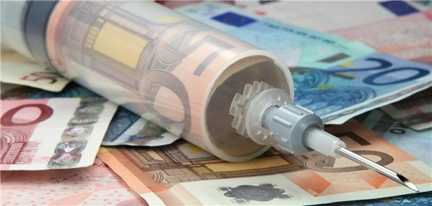 Wer eine Finanzspritze in Anspruch nehmen will, sollte unbedingt auf das Wording im Förderantrag achten. Selbst ein neues Praxis-Tablet kann sich nämlich fördern lassen, wenn die Formulierung stimmt.