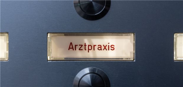 Ansiedlungsprämie für Hausärzte in 21 brandenburgischen Versorgungsbereichen Wer in bestimmten Regionen Brandenburgs eine Arztpraxis eröffnet, kann einen Ansiedlungszuschuss erhalten,
