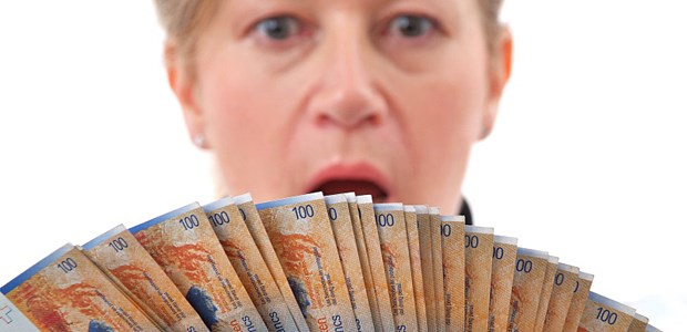 Anleger kehren zurück zum Euro Wer in die eidgenössische Währung investiert hat, muss sich auf eine Abwertung gefasst machen.