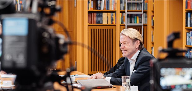 Charity-Award: „Nächstenliebe ist unser grundlegender Wert“ Professor Alexander Ehlers