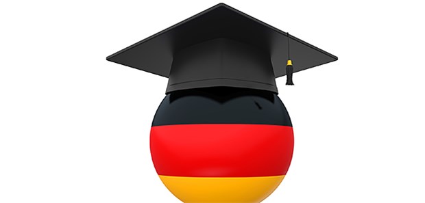 Doktor ist nicht gleich Doktor Wer sein Medizinstudium im Ausland mit einem Doktortitel abschließt ist nicht automatisch ein deutscher "Dr. med.".