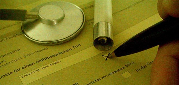 Wie Ärzte die Leichenschau richtig abrechnen, verrät unser Experte.