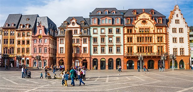 Uni Mainz sucht Studienteilnehmer Wie erhält man die geistige Leistungsfähigkeit bis ins hohe Alter? Die Uni Mainz sucht Teilneher für eine Studie darüber.