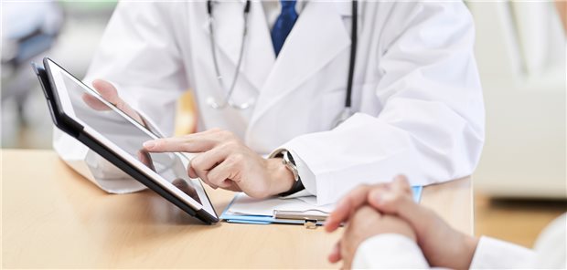 Wie erklären Ärztinnen und Ärzte die elektronische Patientenakte?