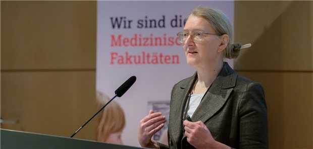 Wie erreichen wir eine frühe Einbindung und Mitnahme der Ärzteschaft bei der Digitalisierung: Professor Dagmar Krefting.