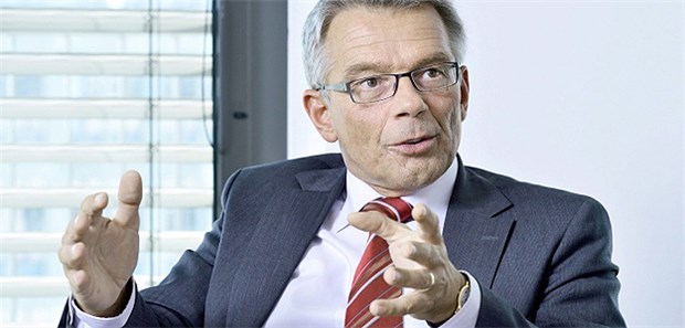 Unterquoten bei Internisten denkbar Wie geht eine soziokulturelle Bedarfsplanung? Josef Hecken stellt Fragen.